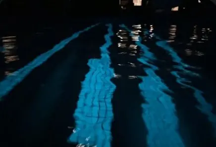 Step lines under water