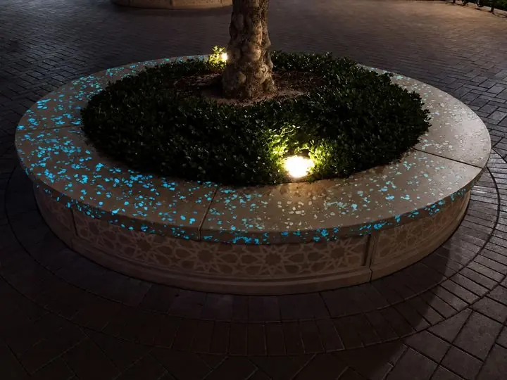 Theater planter
